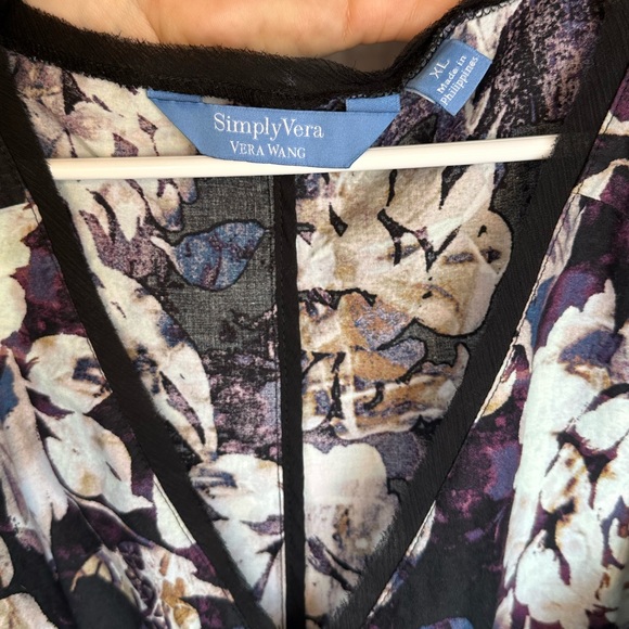 Vera Wang Cotton Press with Pockets - Picture 3 of 8